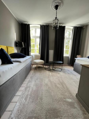 Gutshauszimmer Neu Gaarz, Neu Gaarz